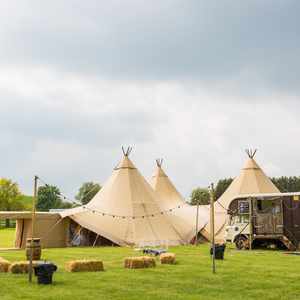 Horse box catering next to the tipis wedding & events catering