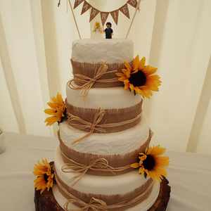 Sunflower rustic wedding cake
